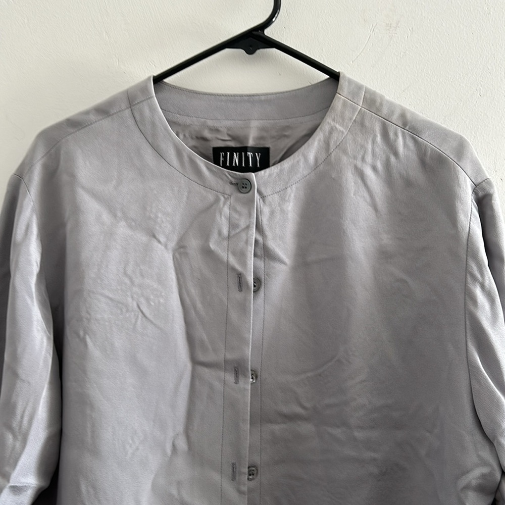 Finity, Woman’s Size Medium Button Down 100% Silk… - image 2